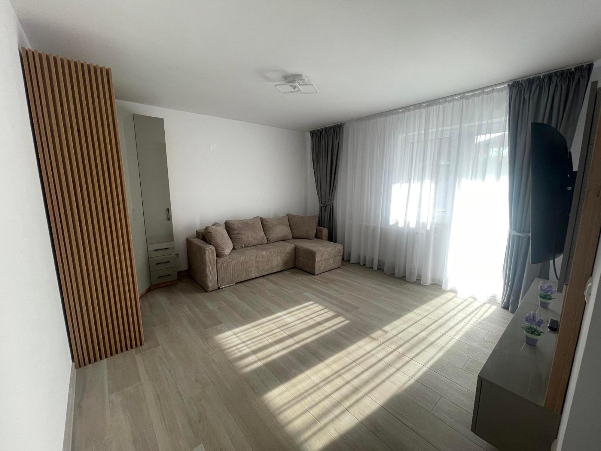 Luxury Apartment بيتستِ المظهر الخارجي الصورة