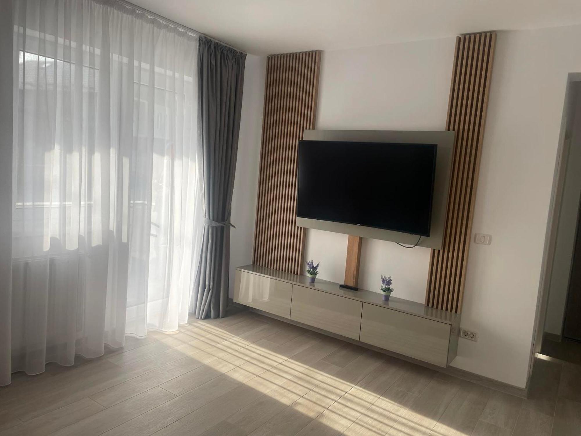 Luxury Apartment بيتستِ المظهر الخارجي الصورة